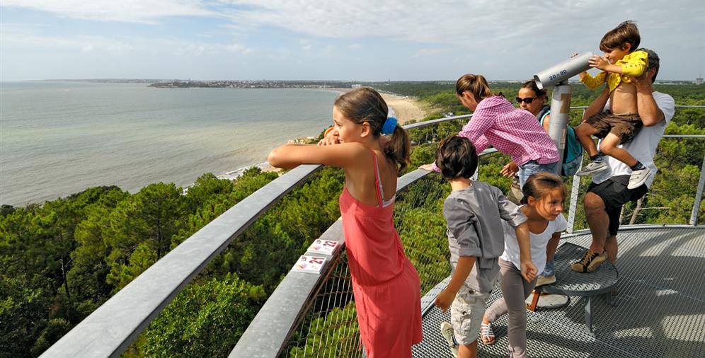 Le Parc de l'Estuaire près du Camping Les Ombrages, camping 2 étoiles à 250m de la plage, location de mobil homes, camping résidentiel à Meschers sur Gironde près de Royan en Charente Maritime