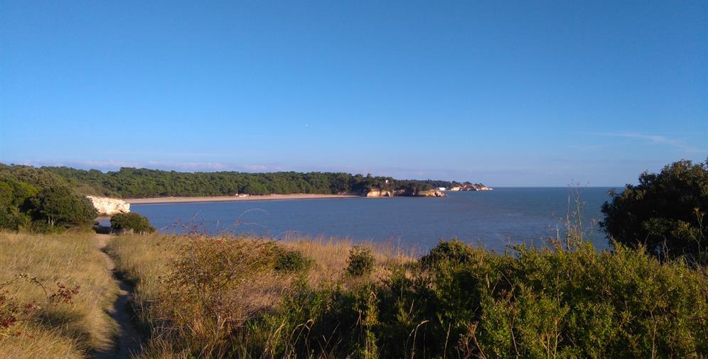 Camping Les Ombrages, camping 2 étoiles à 250m de la plage, l
