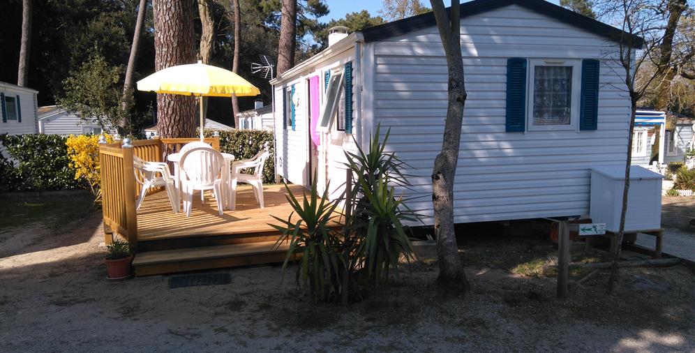 Location de mobil homes au Camping Les Ombrages, camping 2 étoiles à 250m de la plage, camping résidentiel à Meschers sur Gironde près de Royan en Charente Maritime