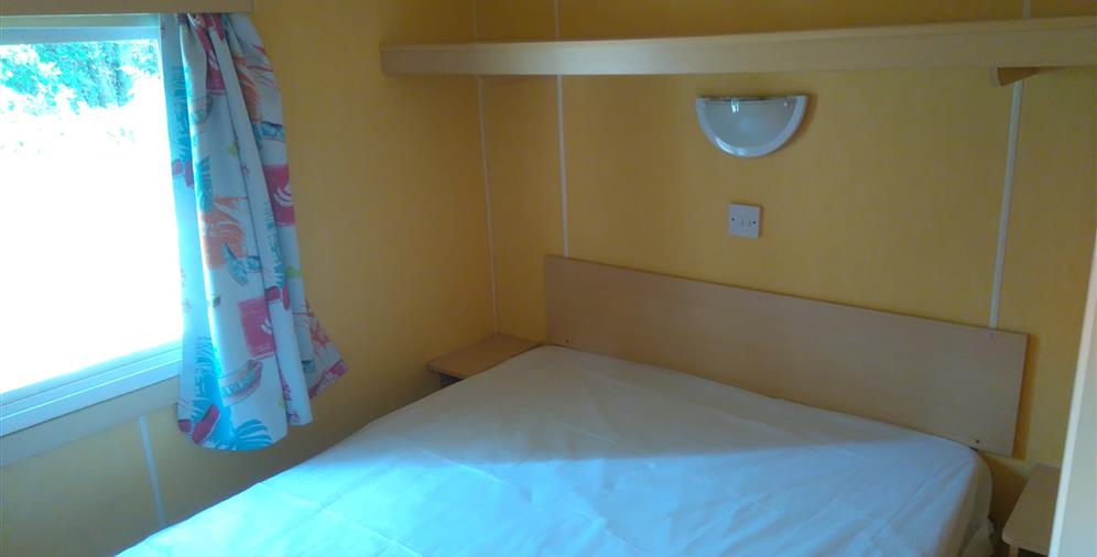 Location mobile-home 2/3 personnes au camping les ombrages, camping 2 étoiles à 250m de la plage, camping résidentiel à Meschers sur Gironde près de Royan en Charente Maritime 